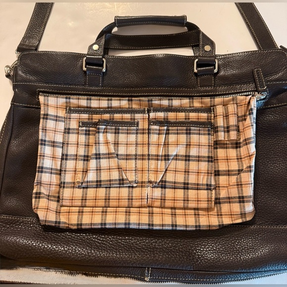 Levenger Dark BROWN Leather Expandable Laptop Messenger Bag Fits 16 In Computer - Picture 4 of 16